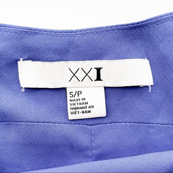 SCALLOP Crop Cami - Picture 5 of 6